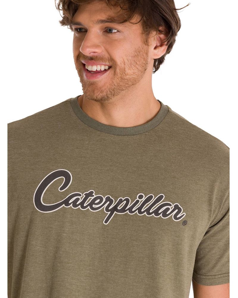 Polera-Manga-Corta-Casual-Hombre-HISTORIC-TRADITIONS-GRAPHIC-TEE-Oliva-Cat