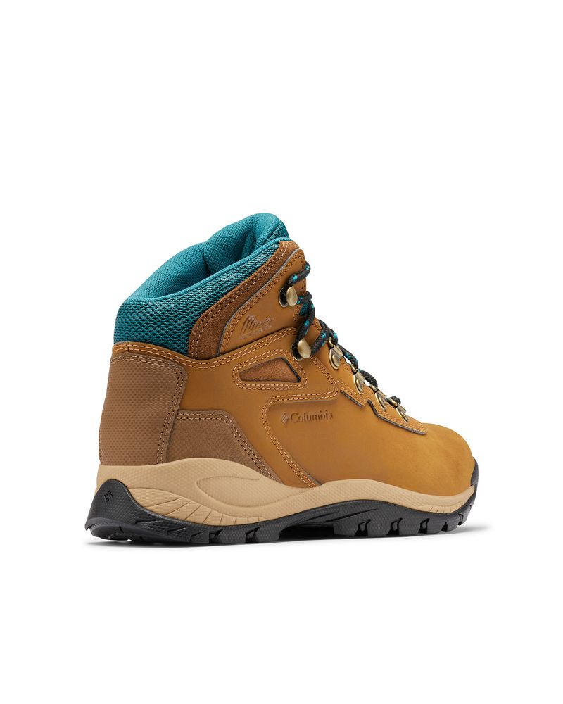 Botin-Mujer-Newton-Ridge-Plus-Beige-Columbia