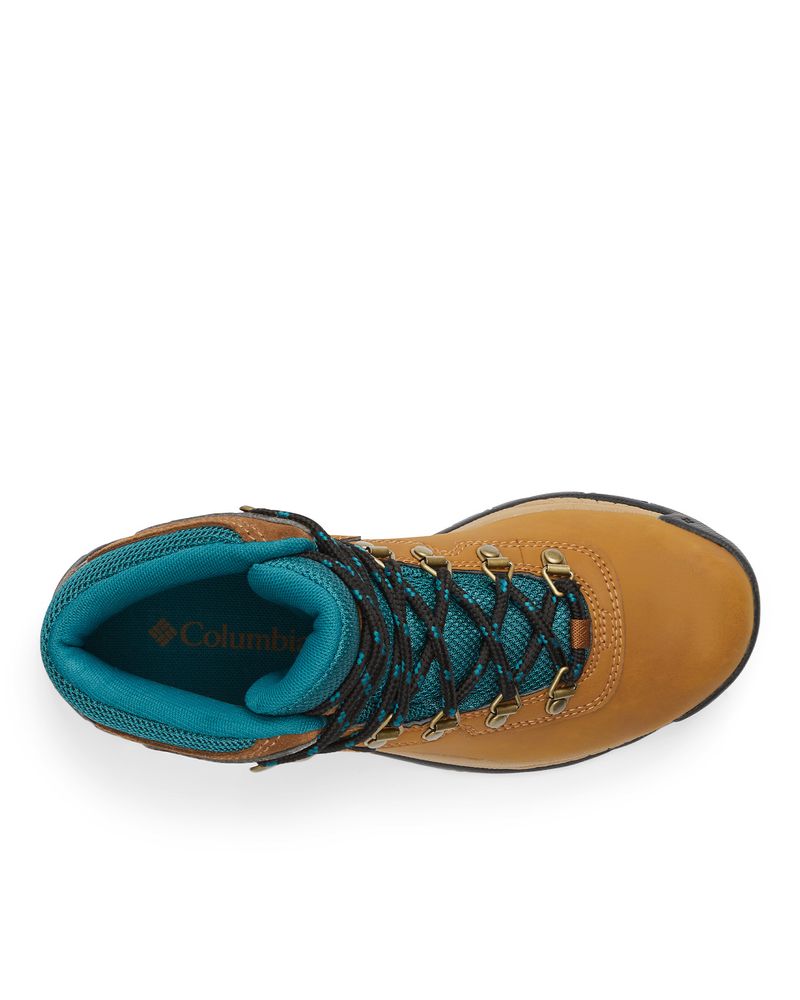 Botin-Mujer-Newton-Ridge-Plus-Beige-Columbia