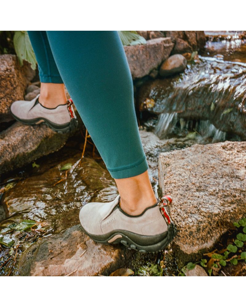Slip-On-Mujer-Jungle-Moc-Classic-Taupe-Merrell