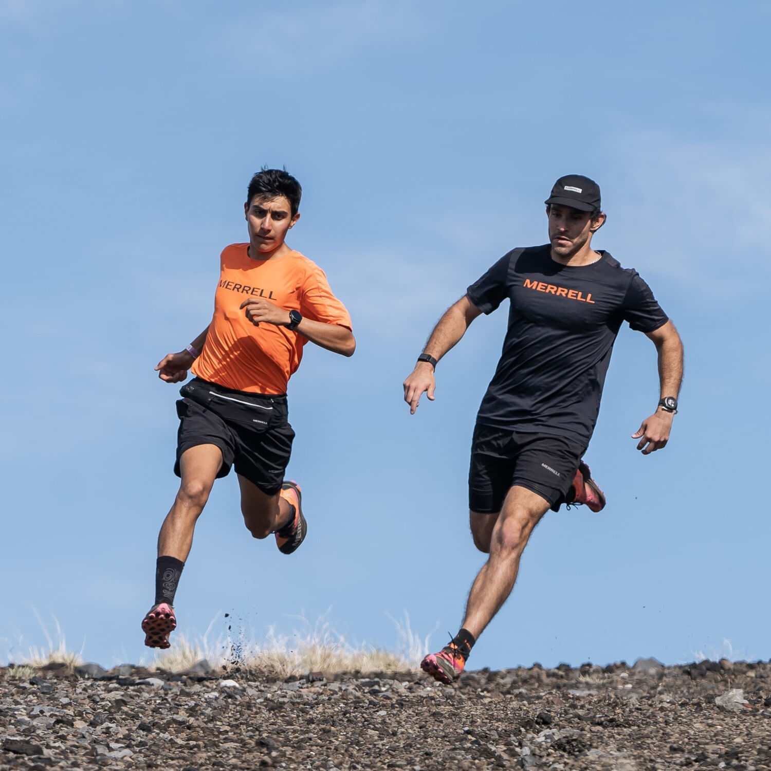 Polera Hombre Trail Running Edición Skyfire Negro Merrell