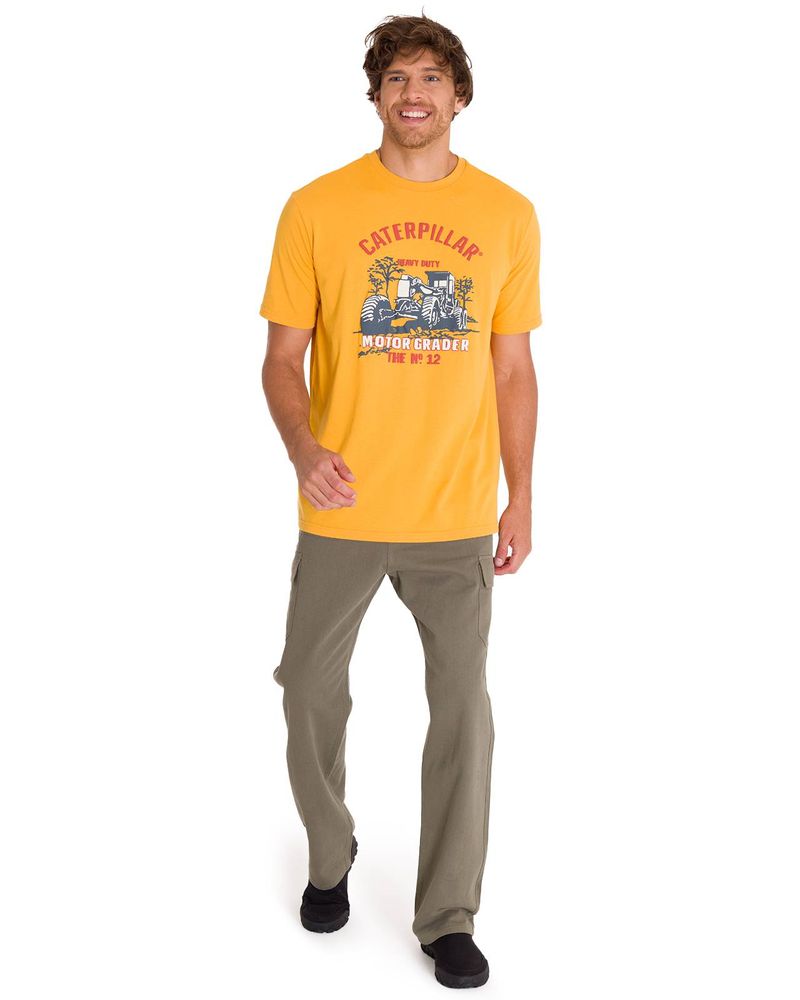 Polera-Manga-Corta-Casual-Hombre-EQUIPMENT-GRAPHIC-TEE-Amarilla-Cat