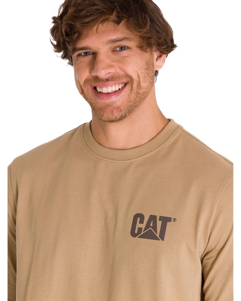 Polera-Manga-Corta-Casual-Hombre-TRADEMARK-TEE-Cafe-Clara-Cat