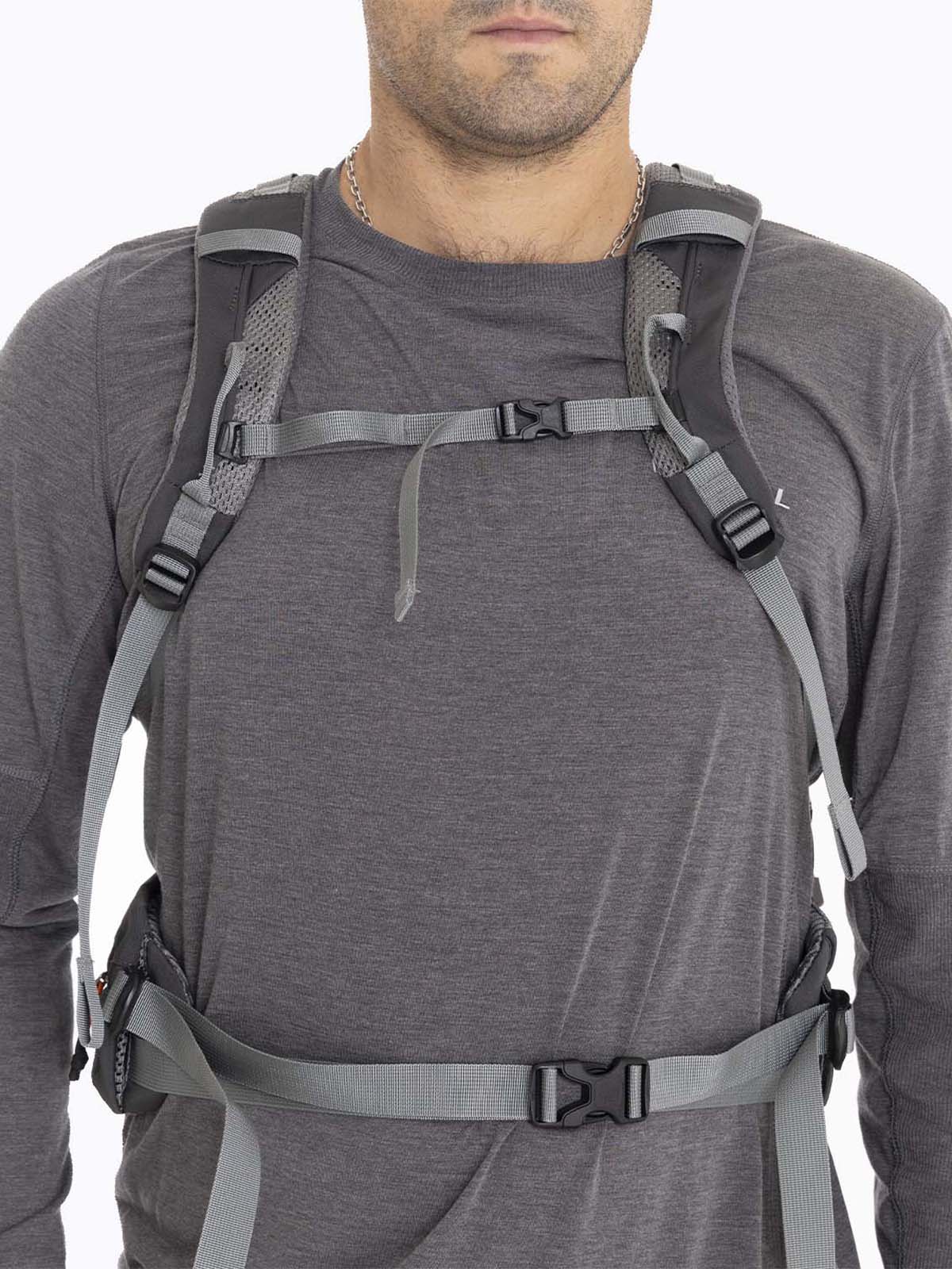 Mochila Unisex Grayling 28-30 Lt Tr Negro Merrell